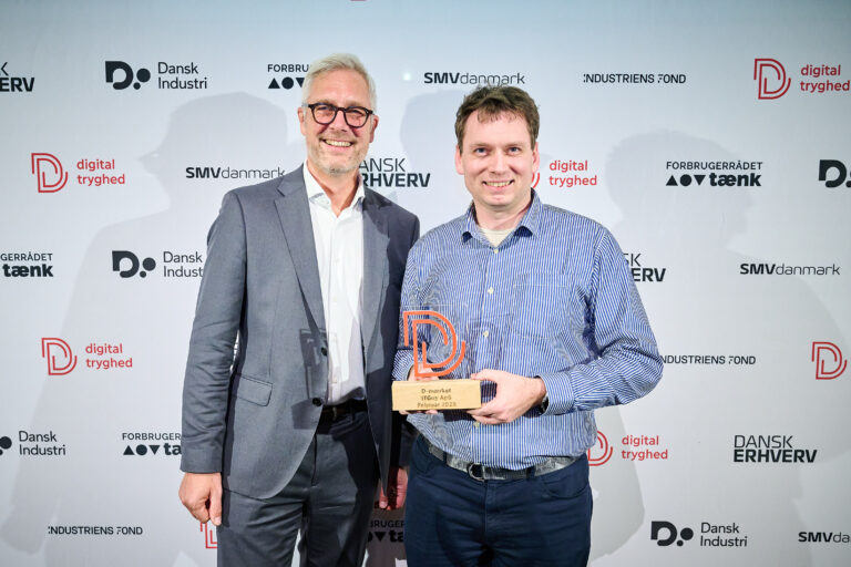 Lasse og Michael med D-mærke statuette.